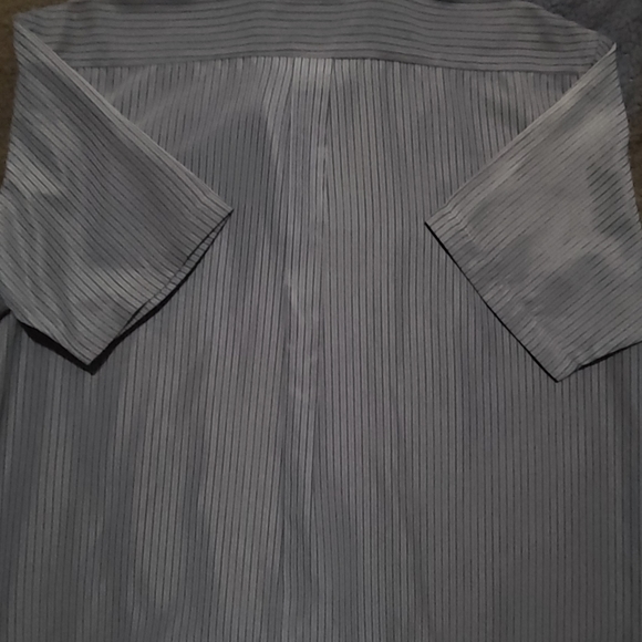 Croft & Barrow 2XL short sleeve button down shirt - Picture 3 of 3